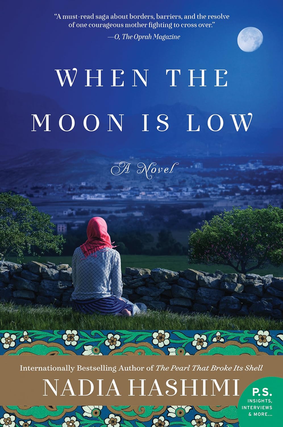 When the Moon Is Low: A Novel - Nadia Hashimi (Pre-Loved)