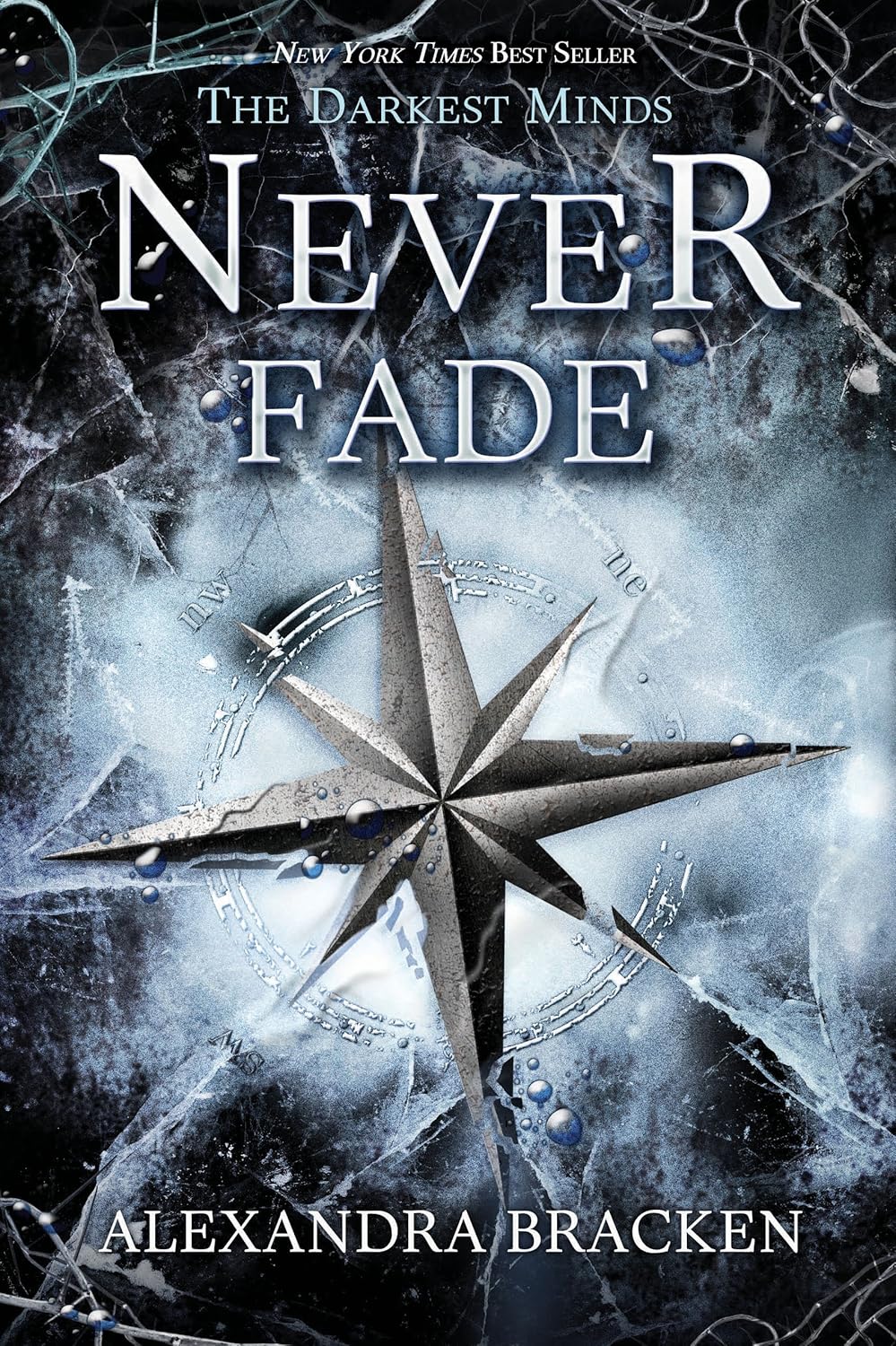Never Fade - Alexandra Bracken (Pre-Loved)